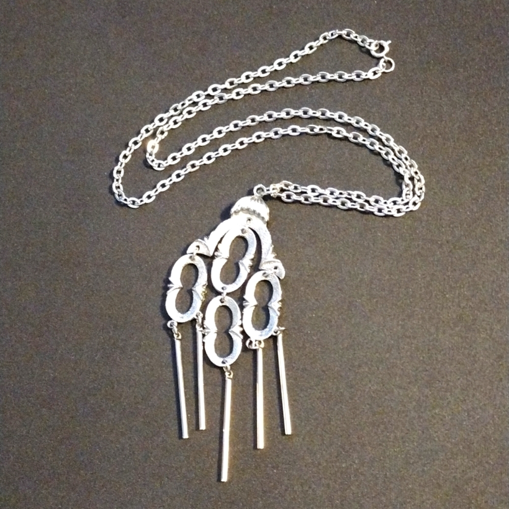 Vintage JJ signed Silver Tone Pendant Necklace